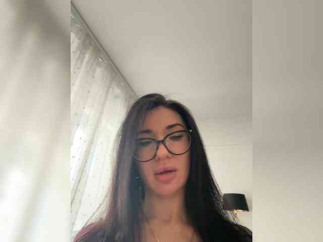 IvyNoirr webcam