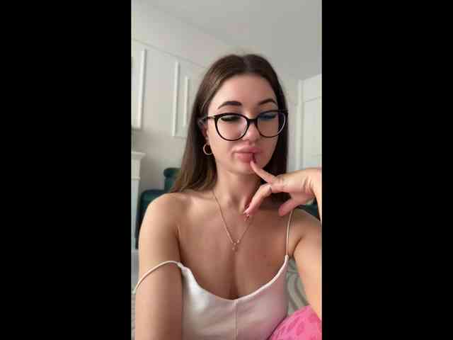 Modella: IvyyXOXO