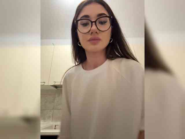 IvyNoirr webcam