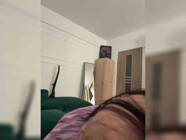 IvyNoirr webcam
