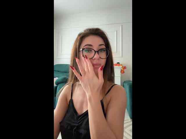 IvyyXOXO webcam