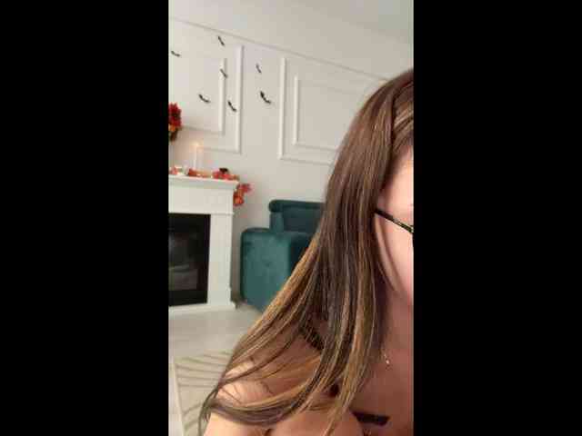 IvyyXOXO webcam