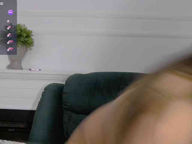 IvyNoirr webcam