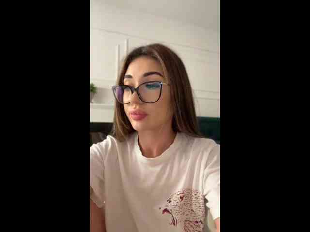 IvyyXOXO webcam