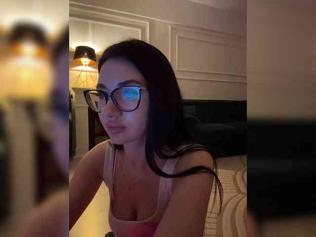 IvyNoirr webcam