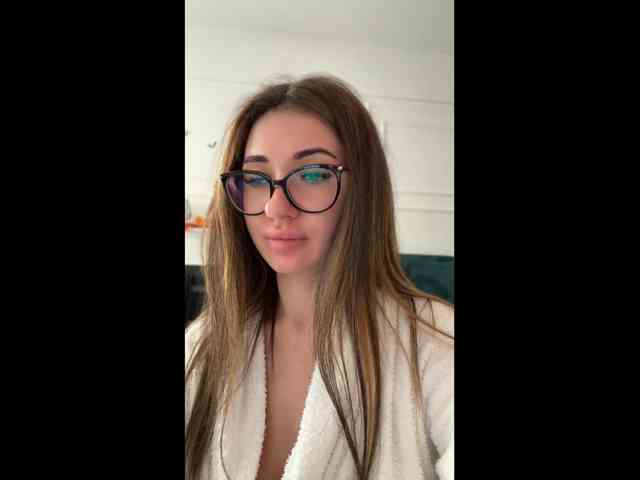 IvyyXOXO webcam