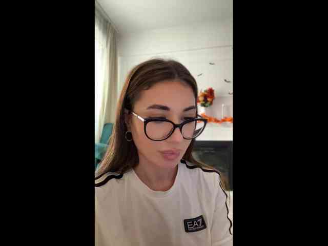 Modella: IvyyXOXO