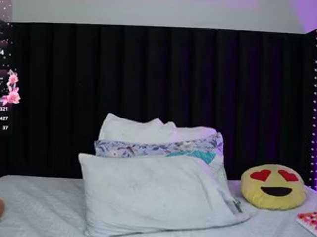 Hotlatinateacher live cam on BongaCams