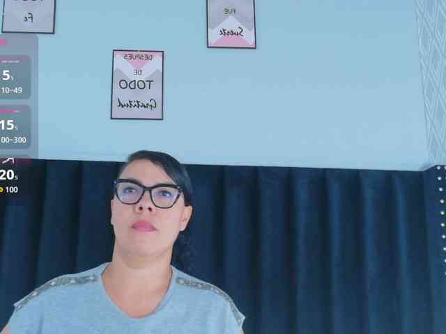 Hotlatinateacher webcam