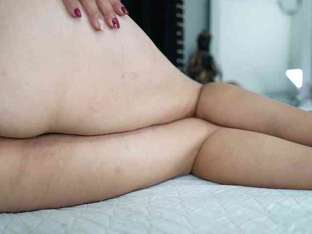 Hotlatinateacher webcam