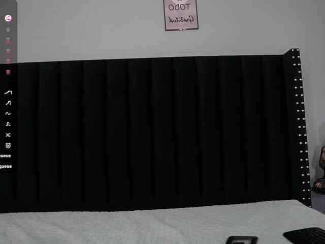 Hotlatinateacher webcam