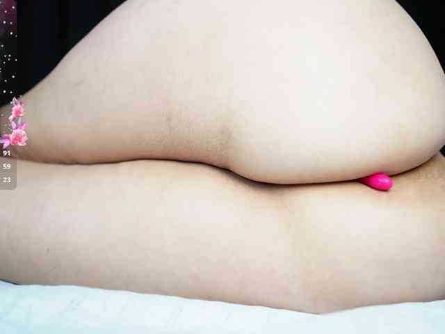 Hotlatinateacher webcam