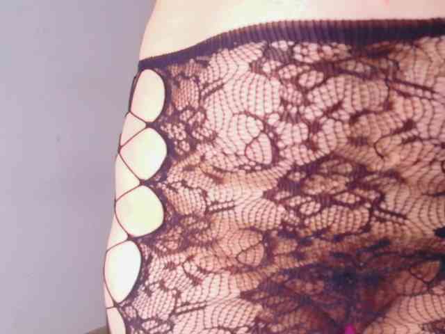 Hotlatinateacher webcam