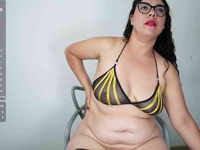 Hotlatinateacher webcam