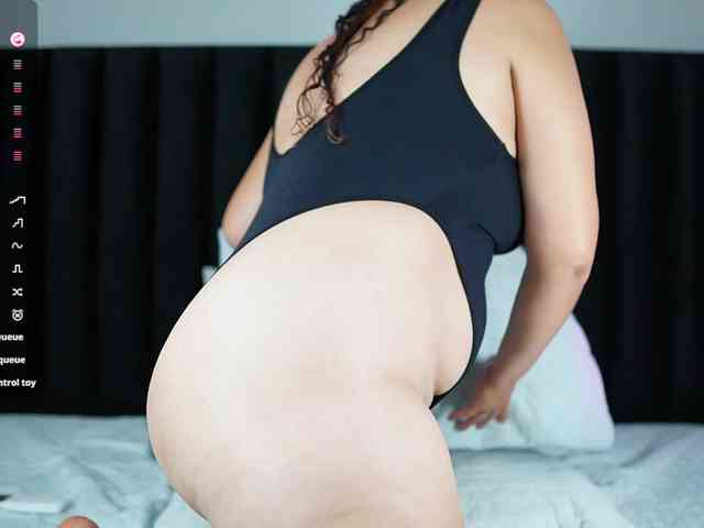Hotlatinateacher webcam