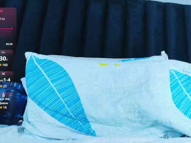 Hotlatinateacher webcam