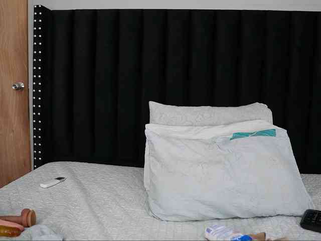 Hotlatinateacher webcam