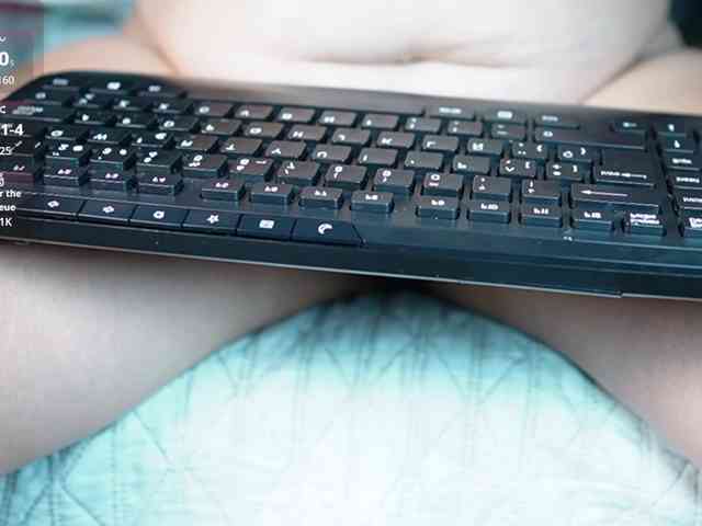 Модель: Hotlatinateacher