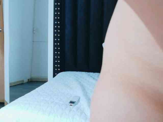 Hotlatinateacher webcam