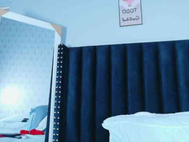 Hotlatinateacher webcam