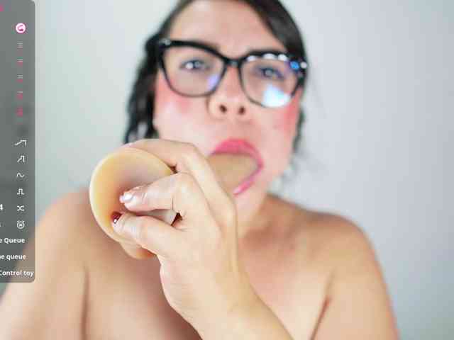 Hotlatinateacher webcam