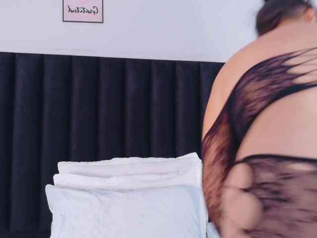 Hotlatinateacher webcam