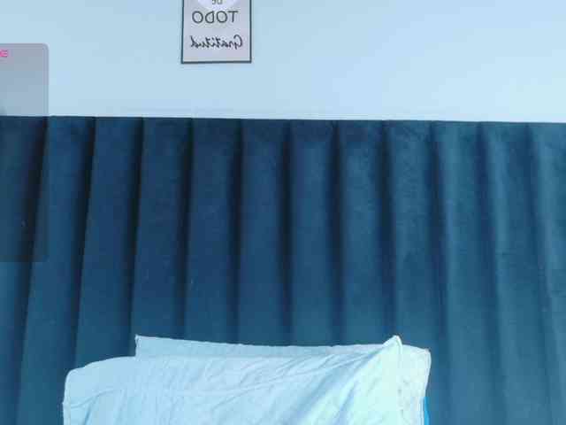 Hotlatinateacher webcam