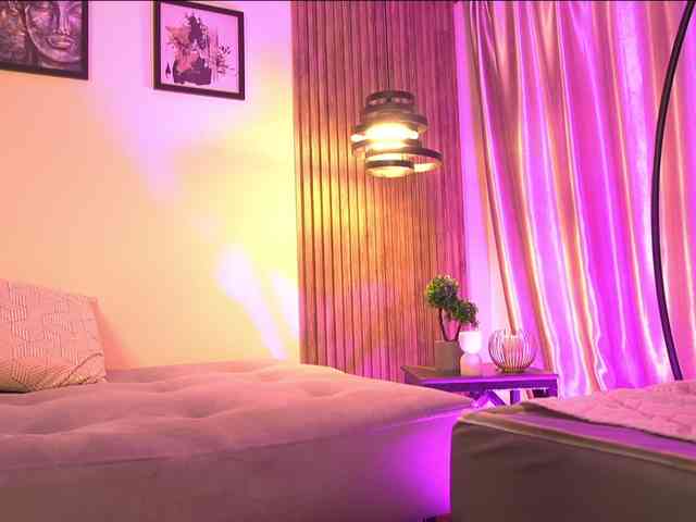 Martinaa-Cherry Sex Cam Show
