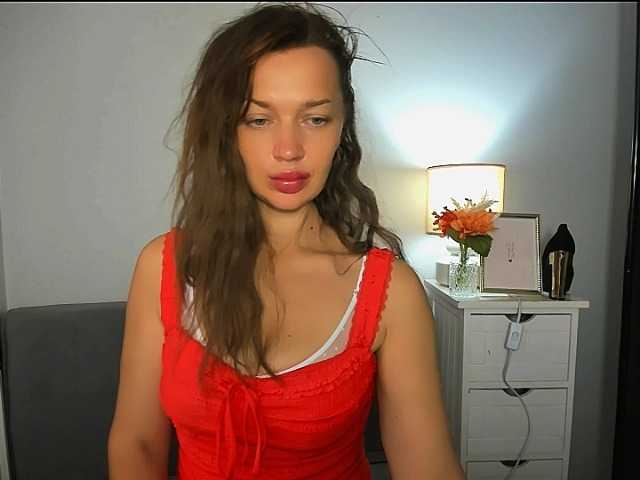 WildOlivia live cam preview
