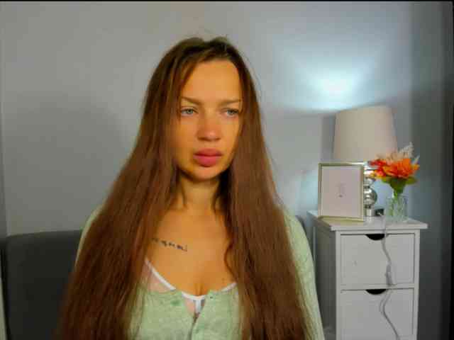Model: WildOlivia
