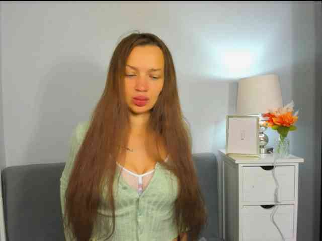 Model: WildOlivia