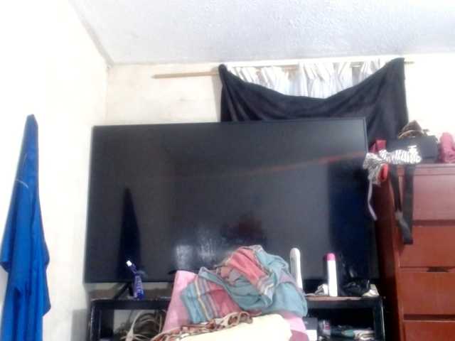 CameliaLong live cam on BongaCams