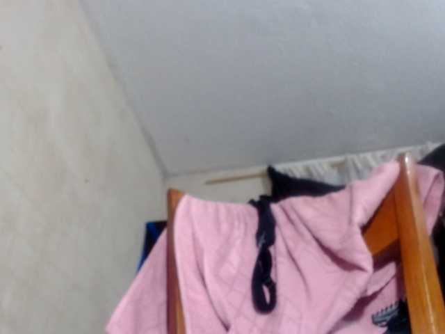 CameliaLong live webcam show