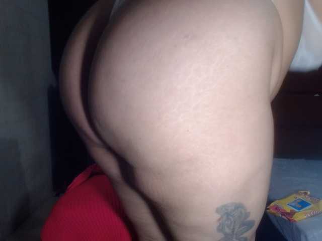 CameliaLong live cam on BongaCams