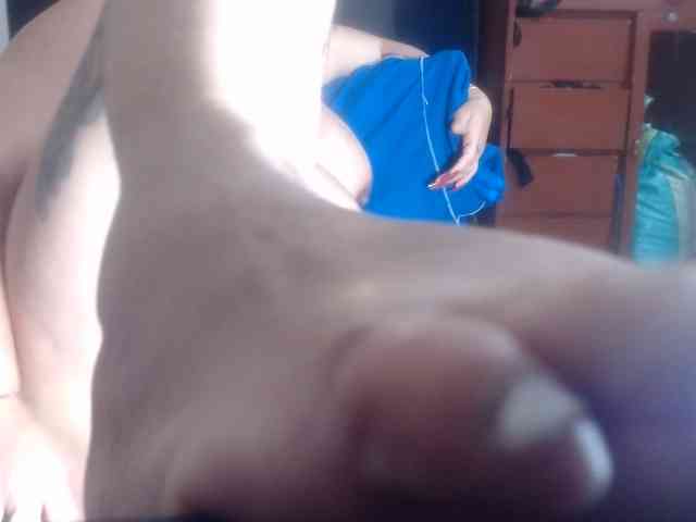 CameliaLong webcam