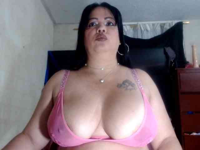 CameliaLong CameliaLong