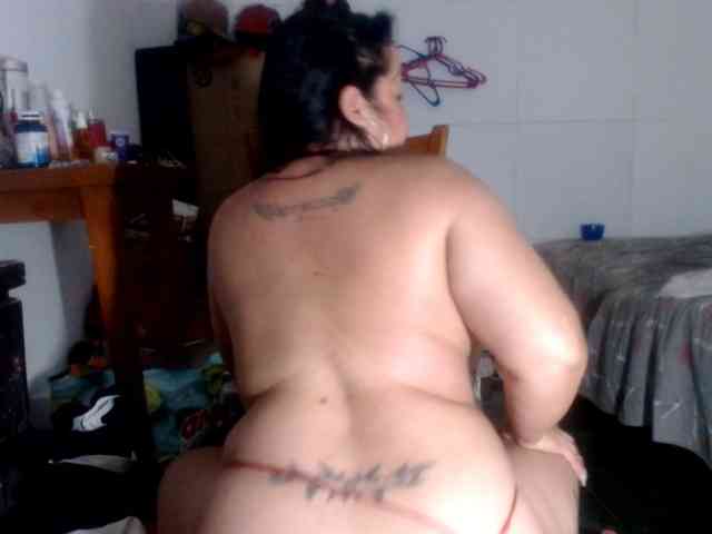CameliaLong webcam