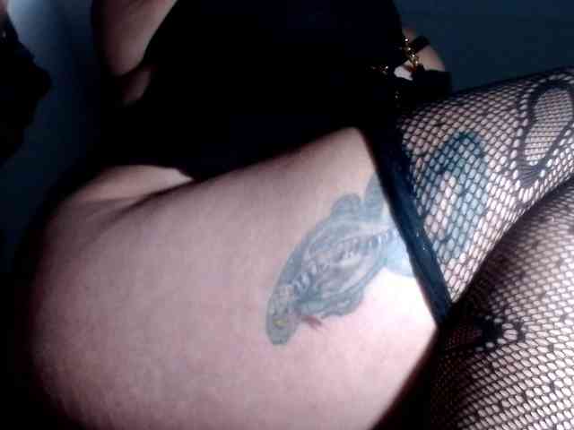 CameliaLong webcam