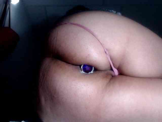 CameliaLong webcam