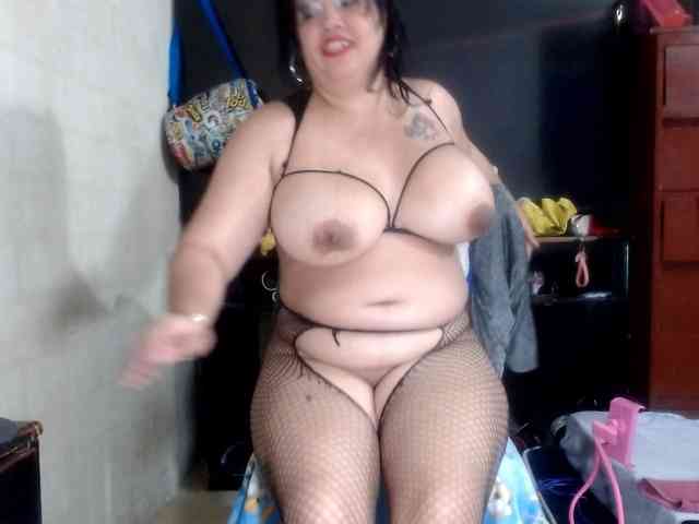 Model: CameliaLong