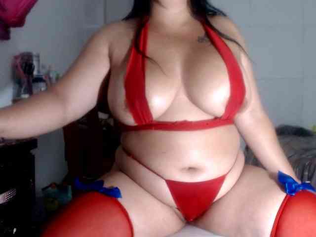 CameliaLong webcam
