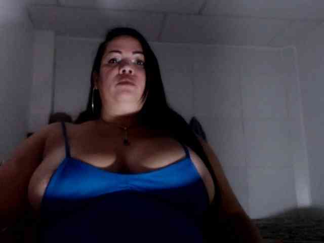 CameliaLong webcam
