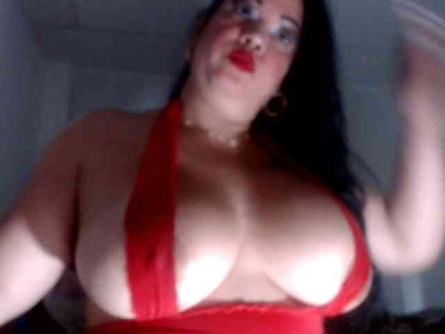 CameliaLong webcam