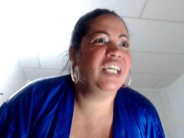 CameliaLong webcam