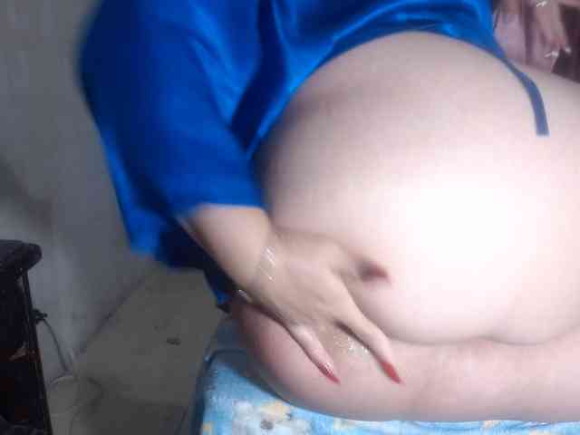 CameliaLong webcam