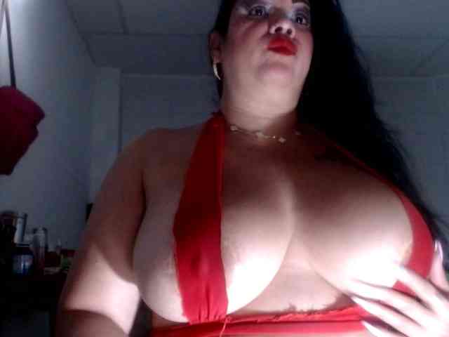 CameliaLong webcam