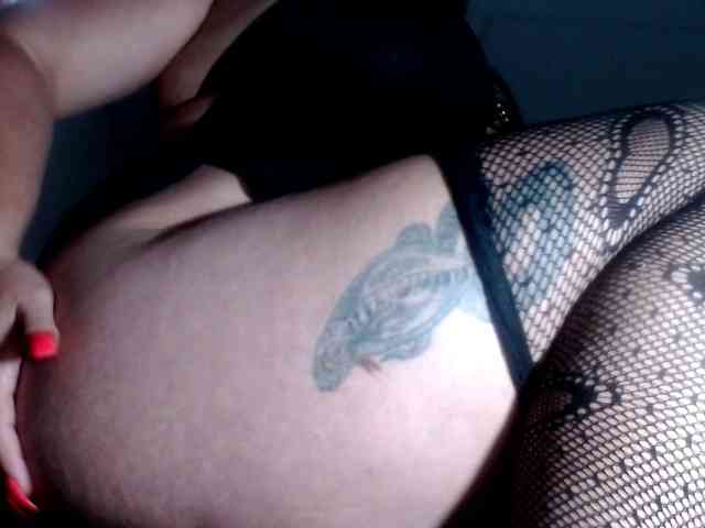CameliaLong webcam