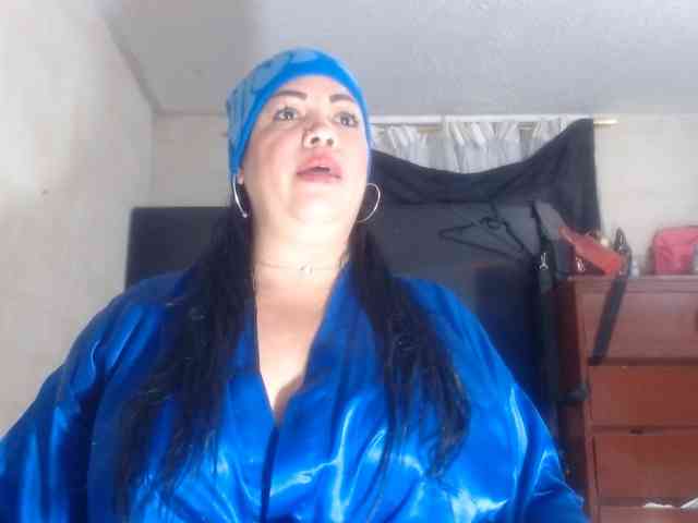 CameliaLong webcam