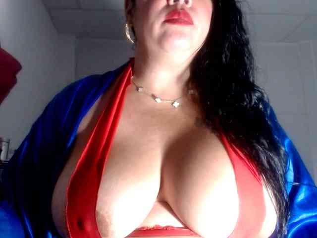 CameliaLong webcam