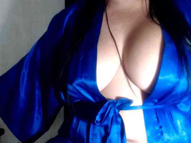 CameliaLong webcam